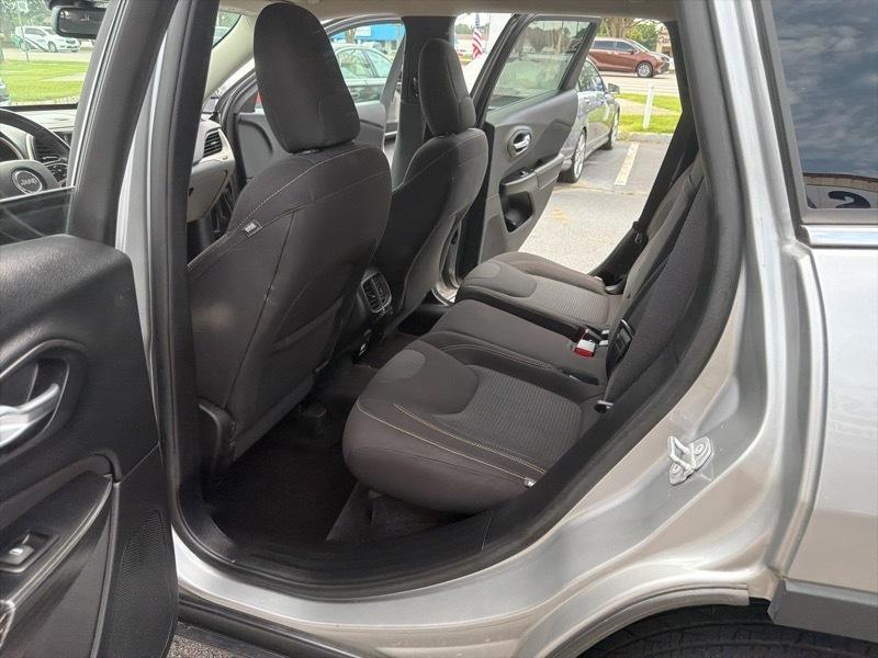 Jeep Cherokee Latitude 4WD 2016