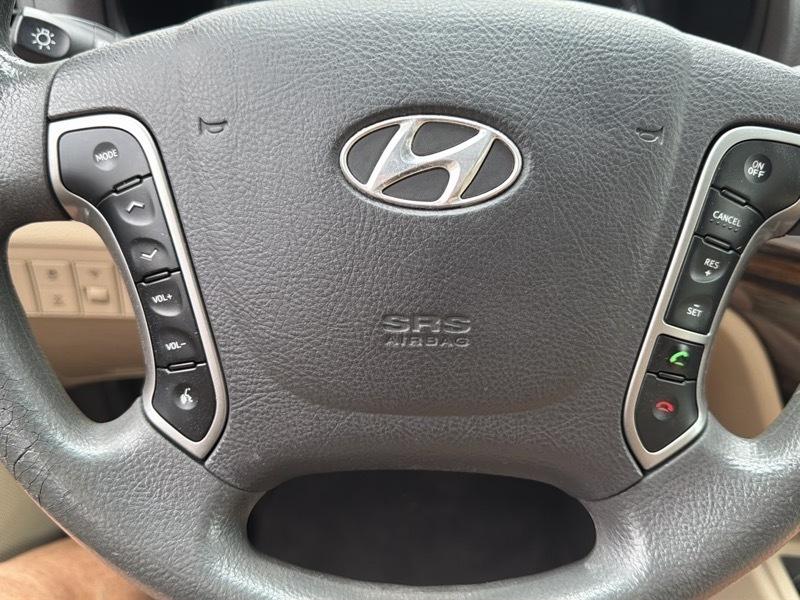 Hyundai Santa Fe GL 2.4 4WD 2011