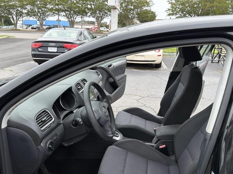 Volkswagen Golf 2.5L Conv & Sunroof 4 Door PZEV 2014