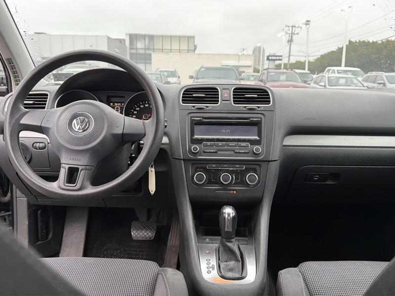 Volkswagen Golf 2.5L Conv & Sunroof 4 Door PZEV 2014