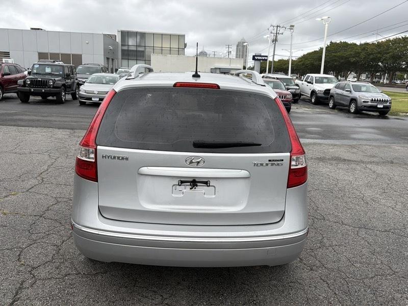 Hyundai Elantra Touring SE Automatic 2012