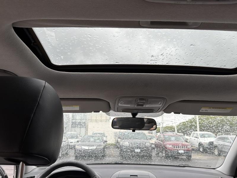 Hyundai Elantra Touring SE Automatic 2012