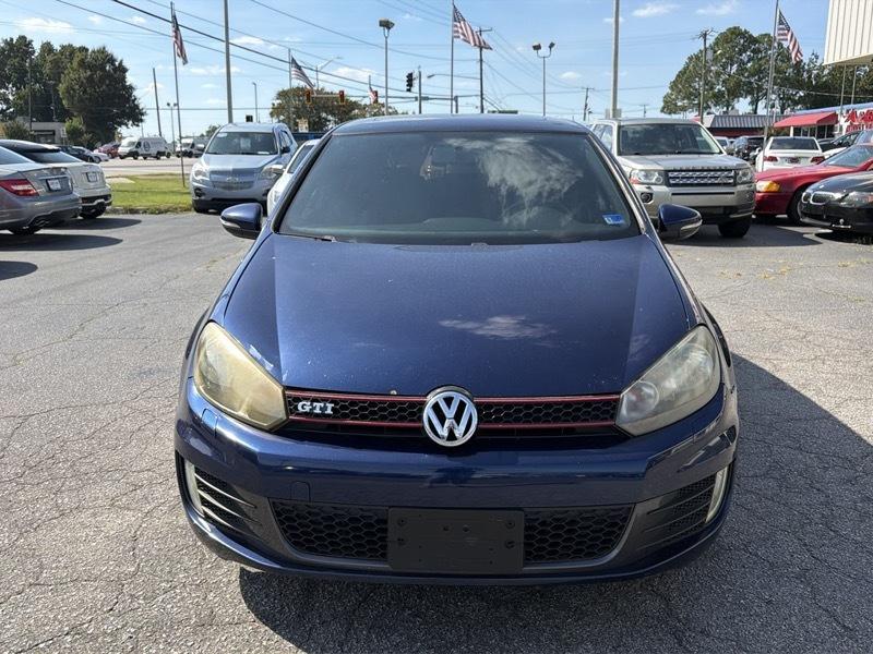 Volkswagen GTI 2.0T Sedan 2010