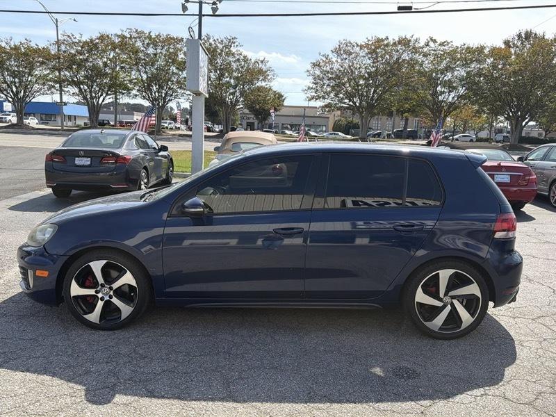Volkswagen GTI 2.0T Sedan 2010