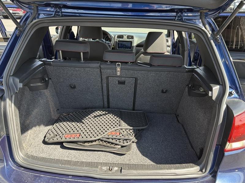 Volkswagen GTI 2.0T Sedan 2010