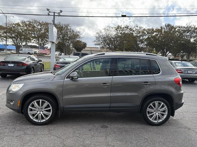Volkswagen Tiguan SEL 2011