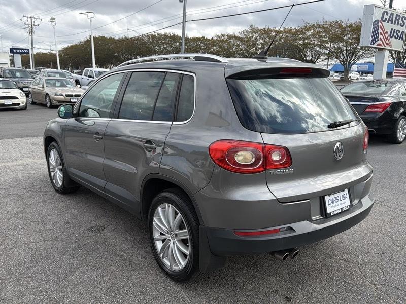 Volkswagen Tiguan SEL 2011