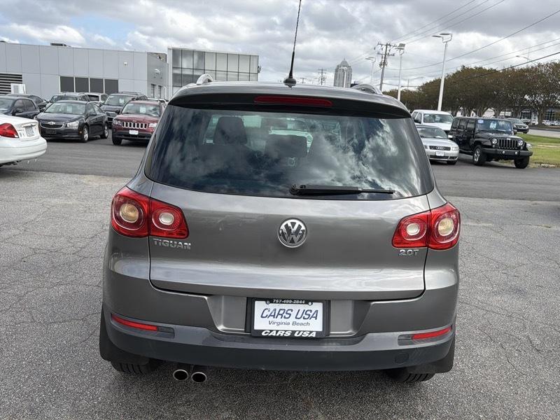 Volkswagen Tiguan SEL 2011