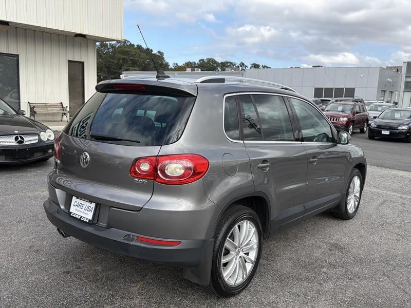 Volkswagen Tiguan SEL 2011