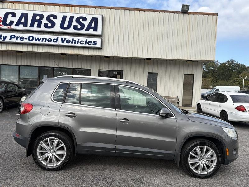 Volkswagen Tiguan SEL 2011