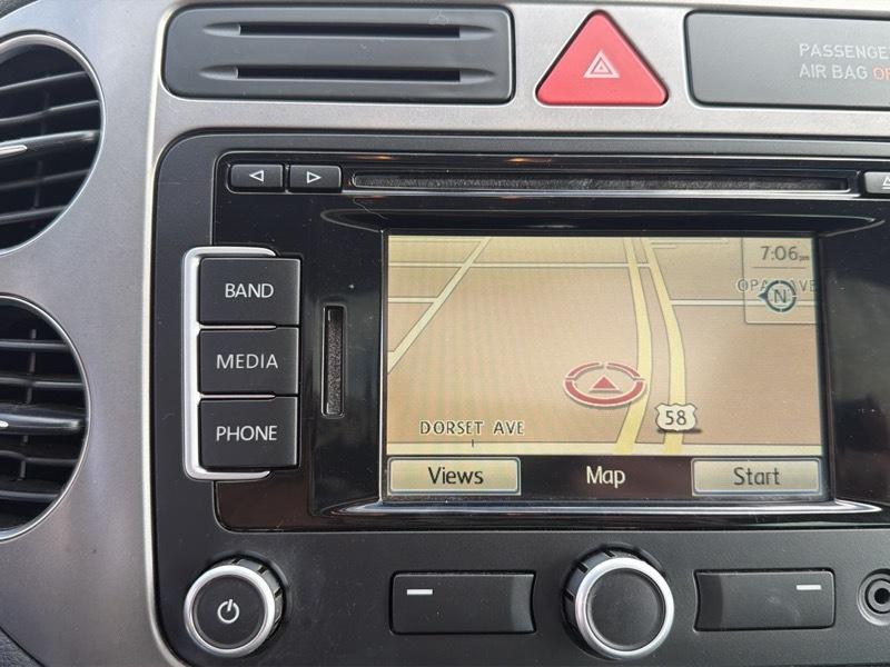 Volkswagen Tiguan SEL 2011