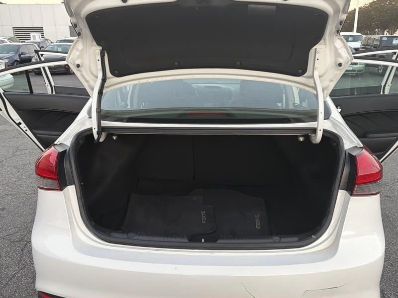 Kia Forte LX 6A 2017