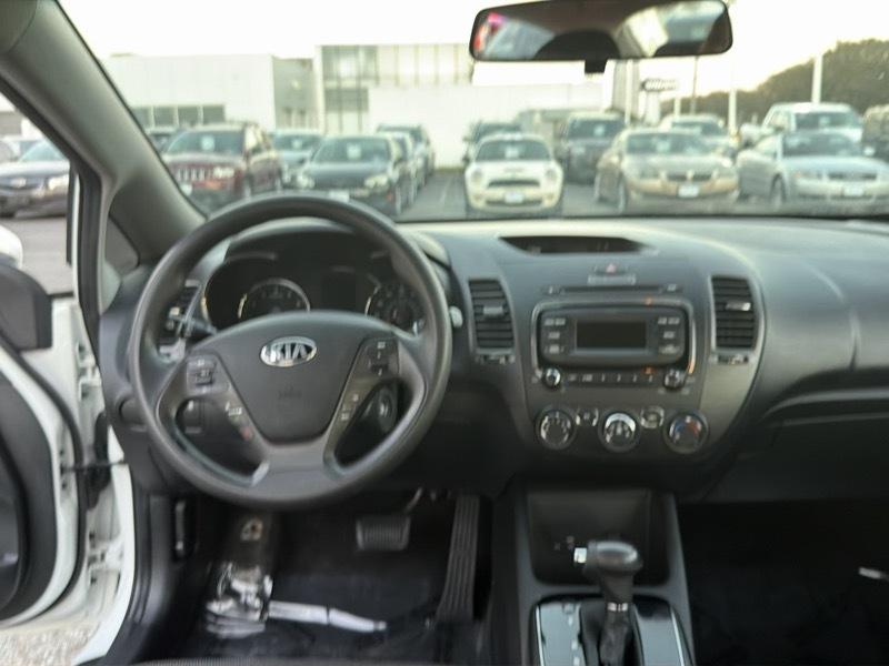 Kia Forte LX 6A 2017
