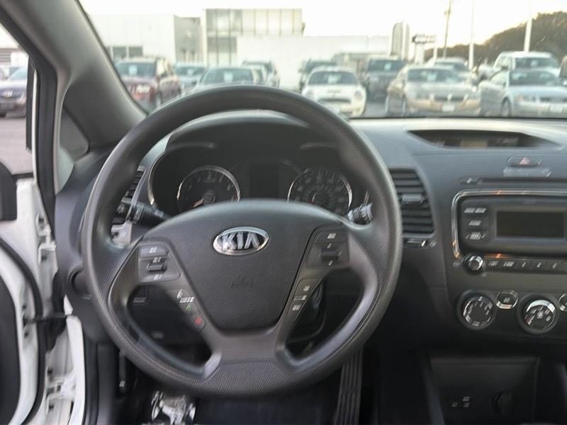 Kia Forte LX 6A 2017