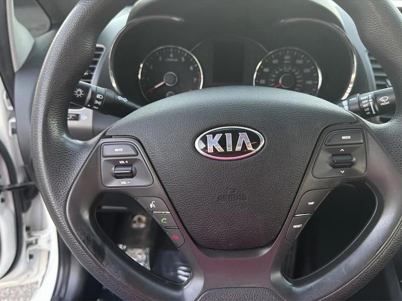 Kia Forte LX 6A 2017