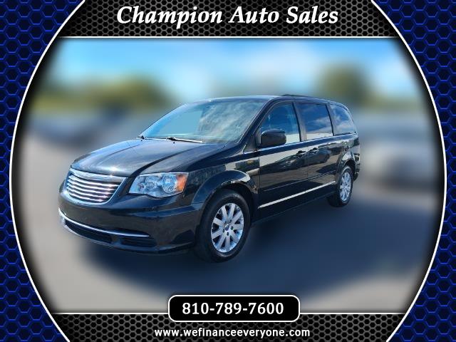 2015 Chrysler Town & Country LX