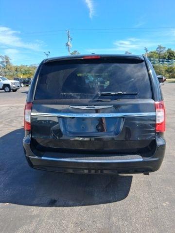 Chrysler Town & Country LX 2015