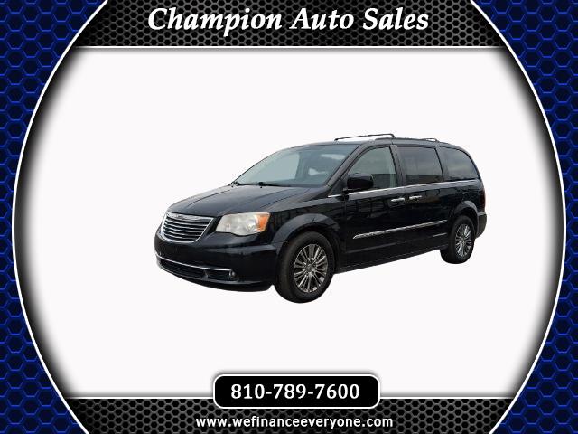 2013 Chrysler Town & Country Touring-L