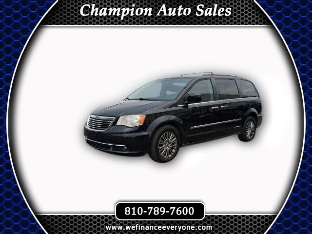 2013 Chrysler Town & Country Touring-L