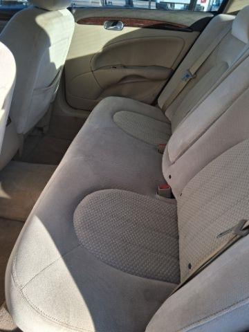 Buick Lucerne CX 2010