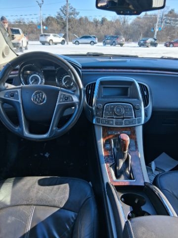 Buick LaCrosse CXL AWD 2011
