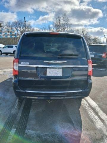 Chrysler Town & Country Touring-L 2014