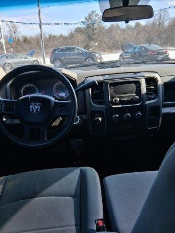 RAM 1500 Tradesman Crew Cab SWB 4WD 2013