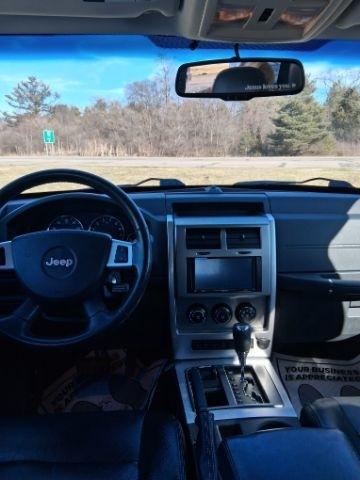Jeep Liberty Limited 4WD 2010
