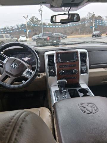 RAM 1500 Laramie Crew Cab 4WD 2011