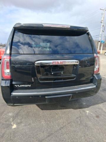 GMC Yukon Denali 4WD 2015