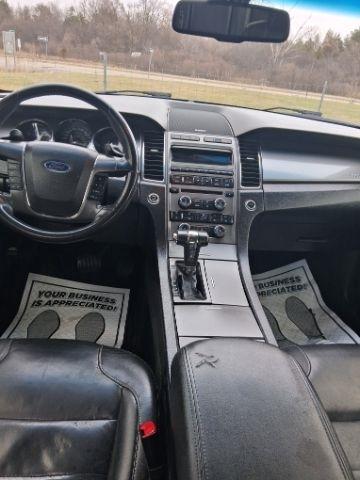 Ford Taurus SEL AWD 2012