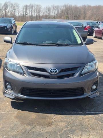 Toyota Corolla LE 4-Speed AT 2013