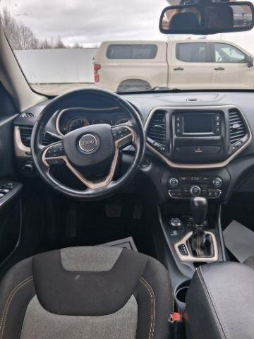 Jeep Cherokee Sport 4WD 2016