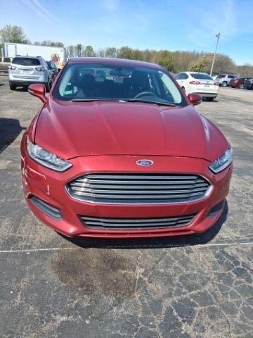 Ford Fusion SE 2013
