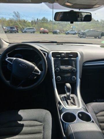 Ford Fusion SE 2013