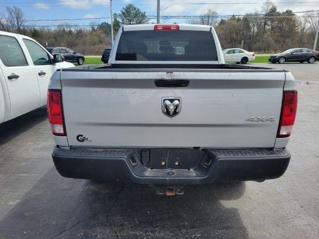 RAM 1500 Tradesman Quad Cab 4WD 2018