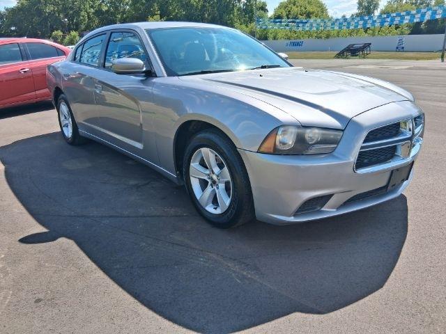 Dodge Charger SE 2011