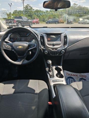 Chevrolet Cruze LT Auto Hatchback 2017