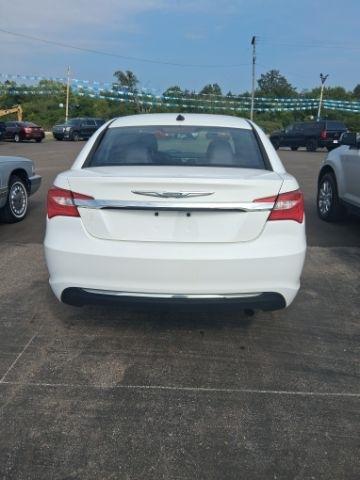 Chrysler 200 LX 2014