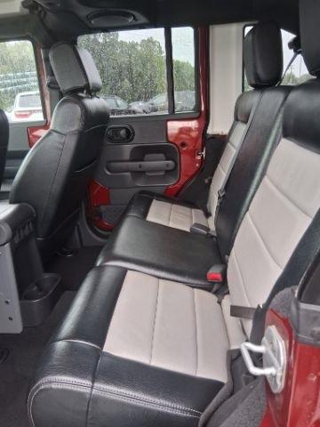 Jeep Wrangler Unlimited Sahara 4WD 2010