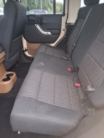 Jeep Wrangler Unlimited Sahara 4WD 2011