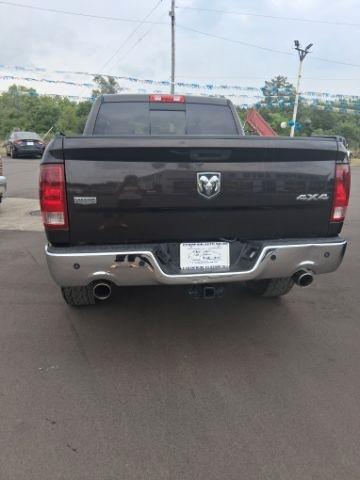 RAM 1500 Laramie Crew Cab 4WD 2011