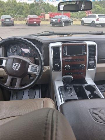RAM 1500 Laramie Crew Cab 4WD 2011