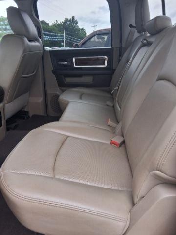 RAM 1500 Laramie Crew Cab 4WD 2011