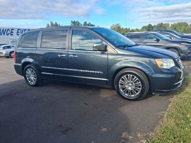 Chrysler Town & Country Touring-L 2014