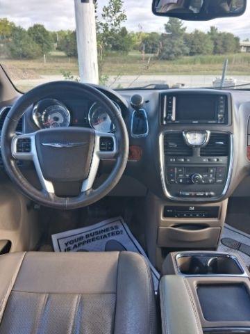 Chrysler Town & Country Touring-L 2014
