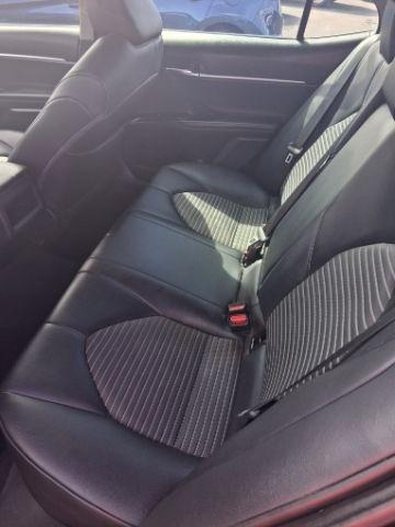 Toyota Camry SE 2020