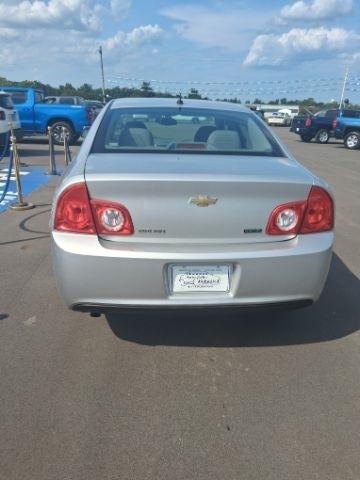 Chevrolet Malibu  2011