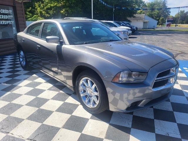 Dodge Charger SE 2011