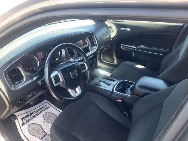 Dodge Charger SE 2011